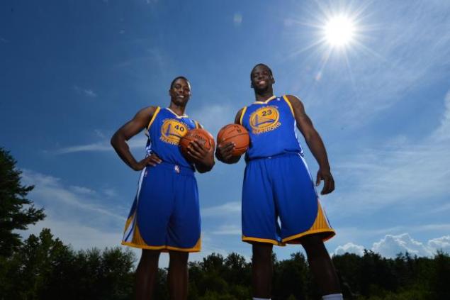 hi-res-150578334-draymond-green-and-harrison-barnes-of-the-golden-state_crop_exact
